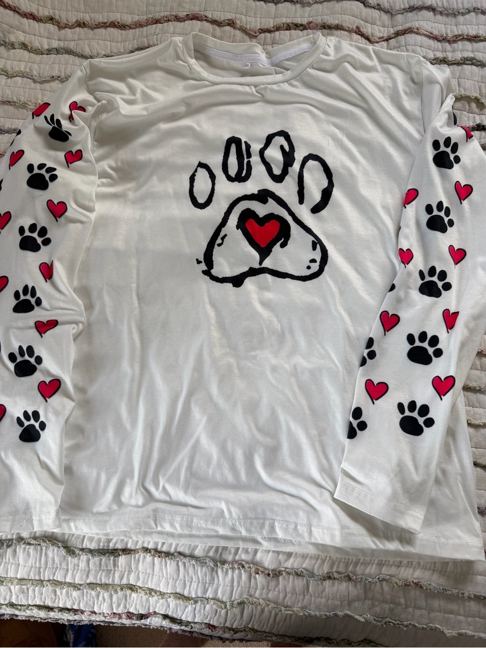 Paw t-shirt